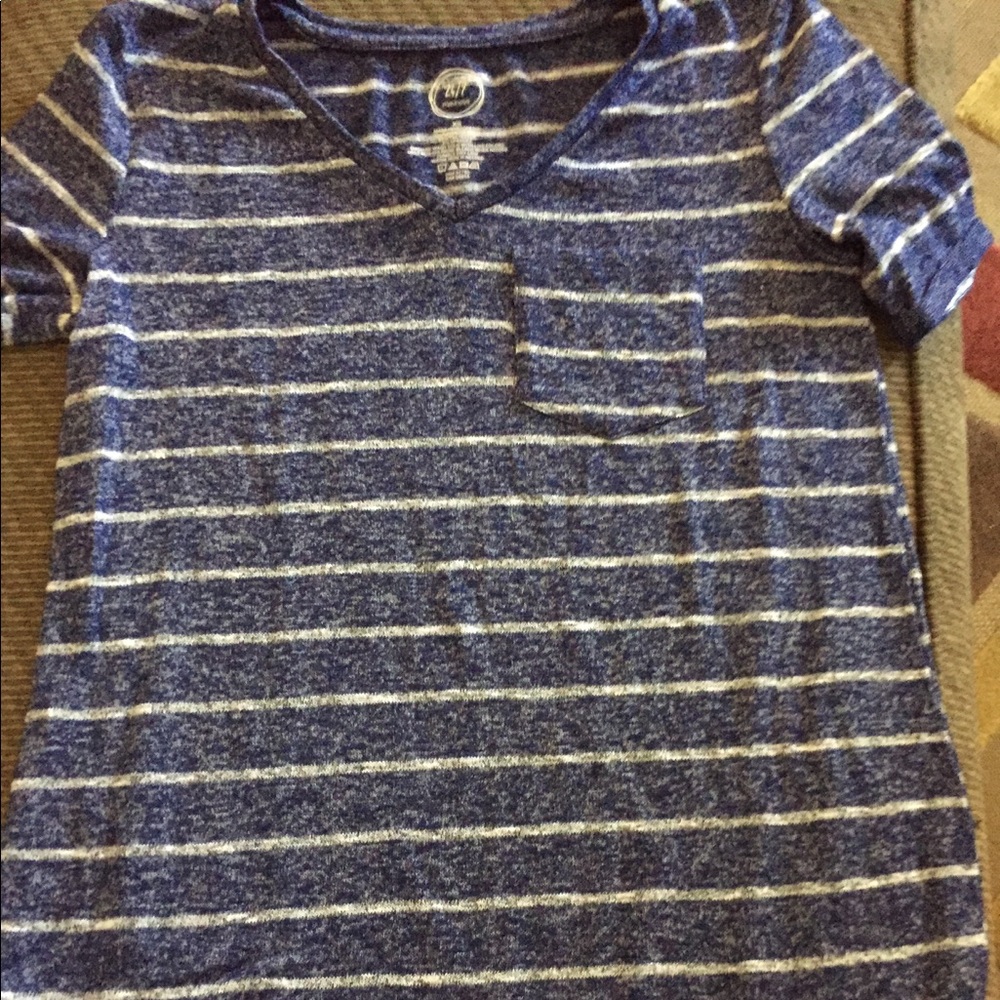 Maurices 24/7 short sleeve tee size xs